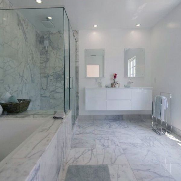baño de marmol